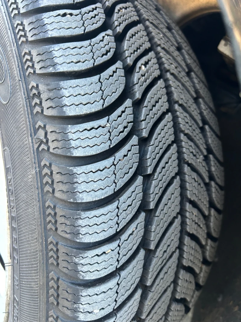 Audi A4 2.0/140 slain, снимка 4 - Автомобили и джипове - 53304274