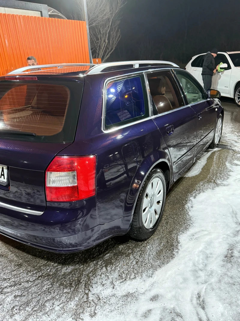 Audi A4 2.5, снимка 4 - Автомобили и джипове - 53420129