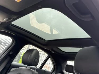 Mercedes-Benz C 300 CARFAX * * АВТО КРЕДИТ - 37500 лв. - 68612831 | Car24.bg