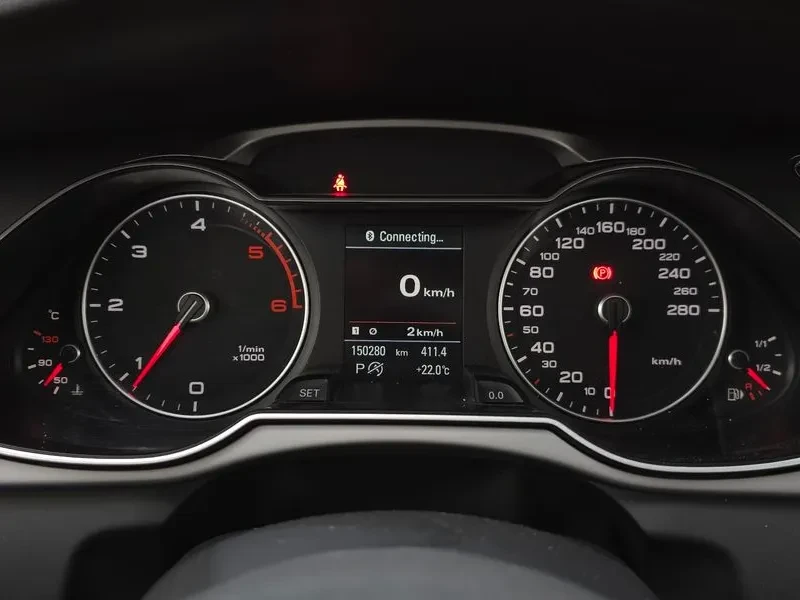 Audi A4 2.0 TDI - САМО 30% АВАНС, снимка 8 - Автомобили и джипове - 56114897