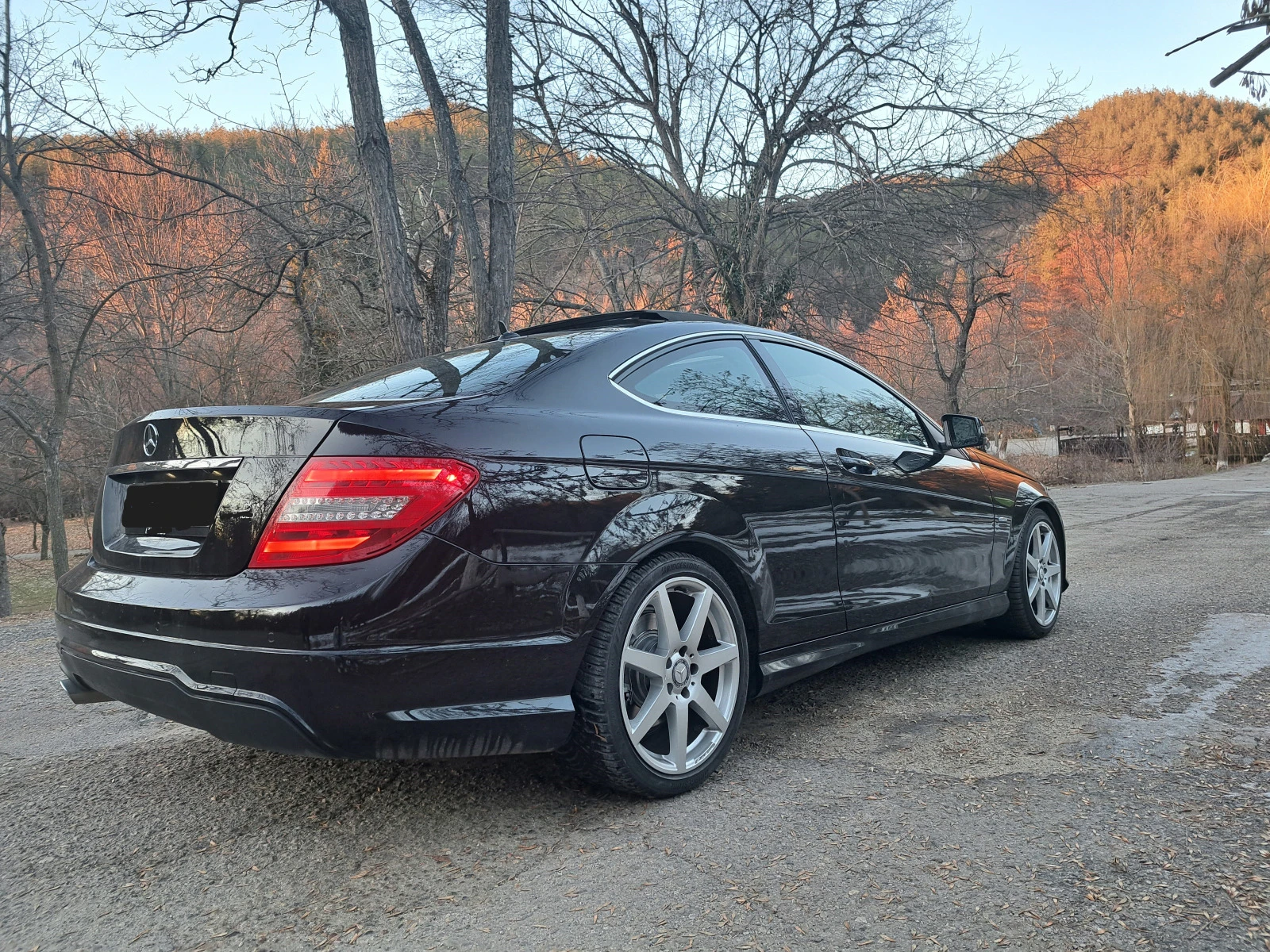 Mercedes-Benz C 220 AMG SPORT COUPE 7G-TRONIC - изображение 4