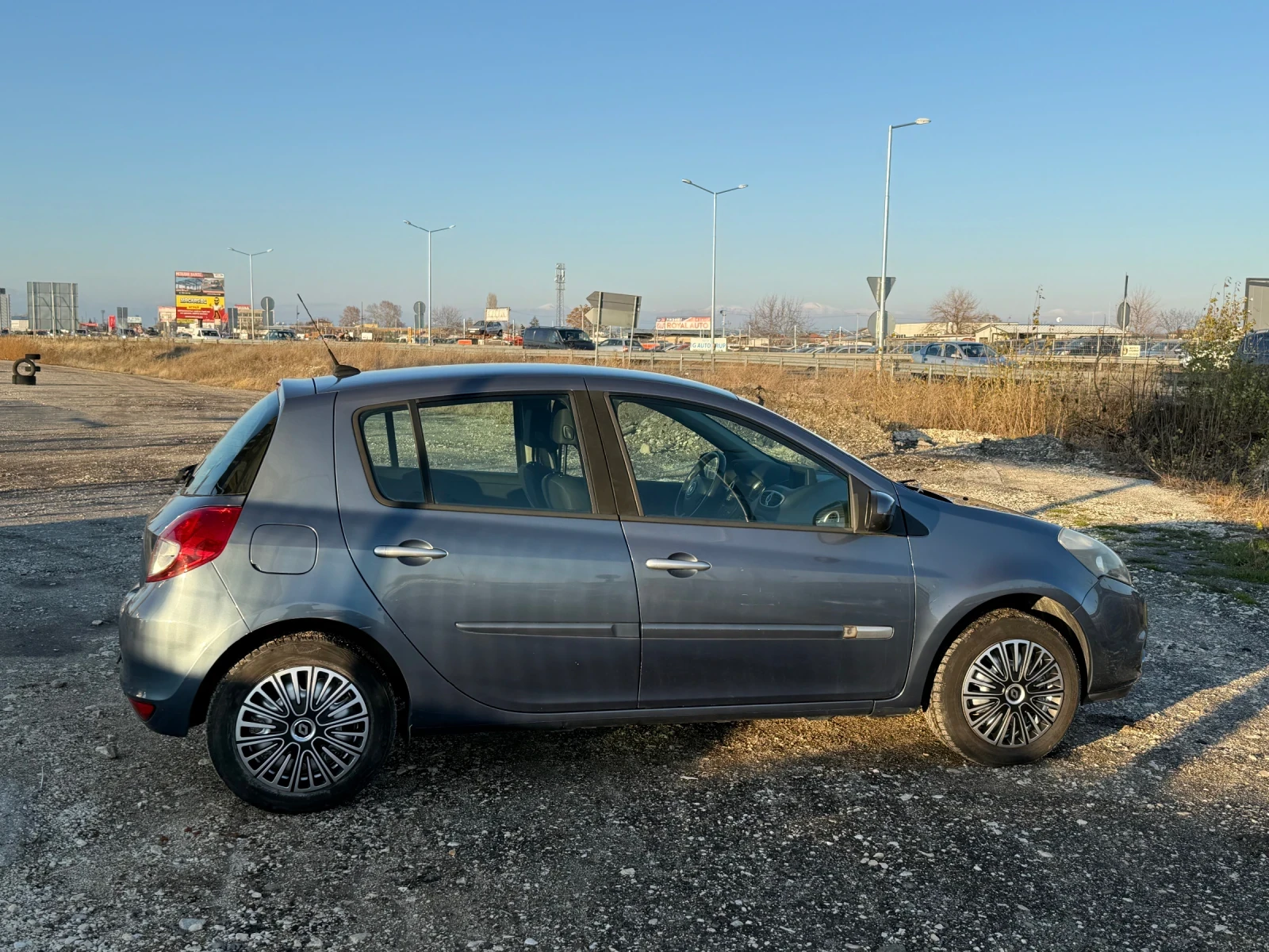 Renault Clio 1.2 БЕНЗИН - изображение 7