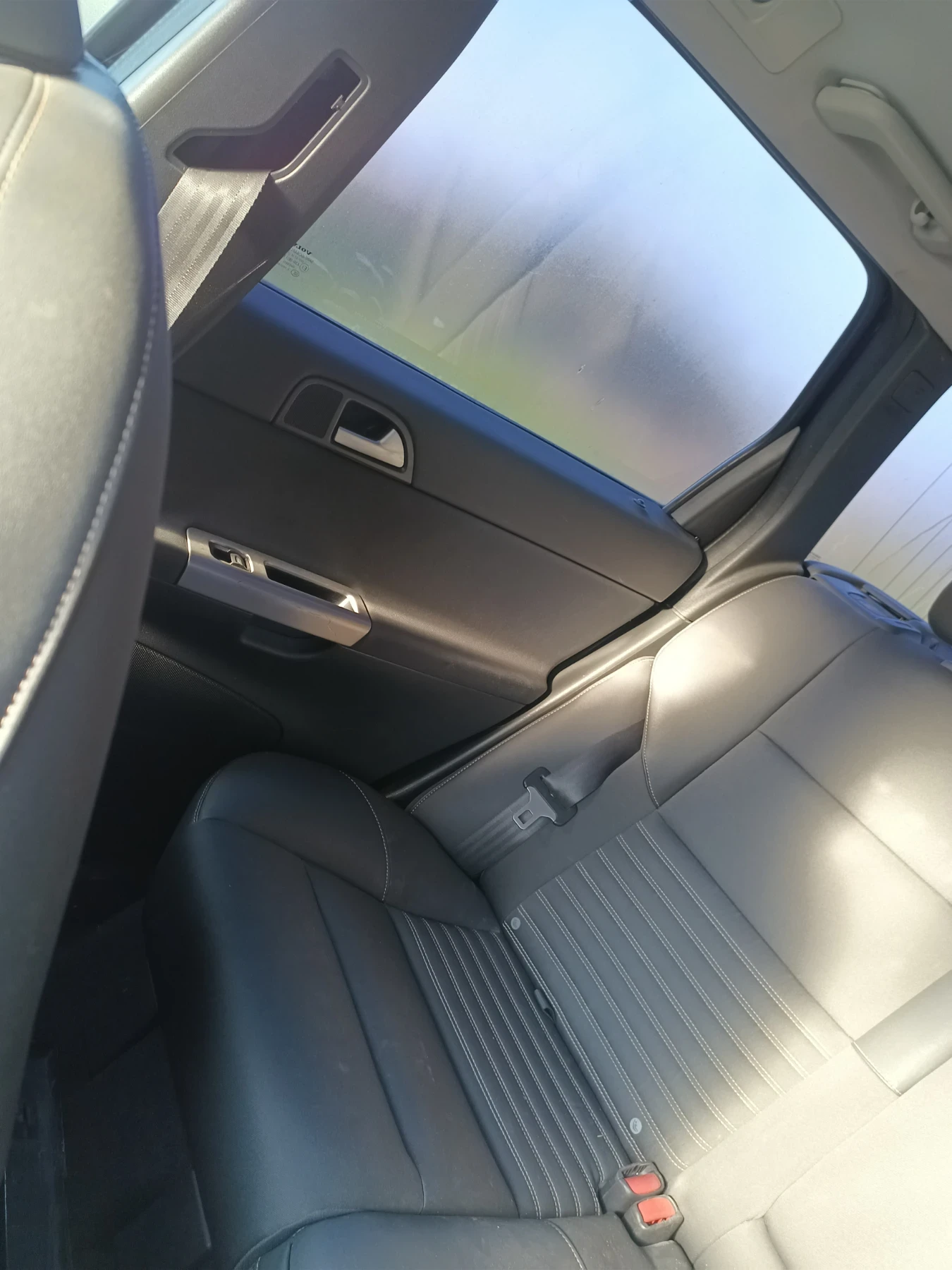 Volvo V50  - изображение 3