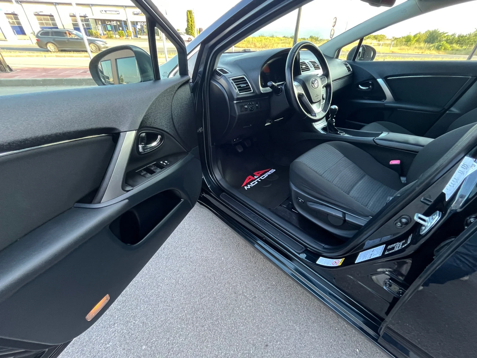 Toyota Avensis 2.0 D-4D-124к.с.;Facelift;КАМЕРА;LED;Navi;139000км - изображение 6
