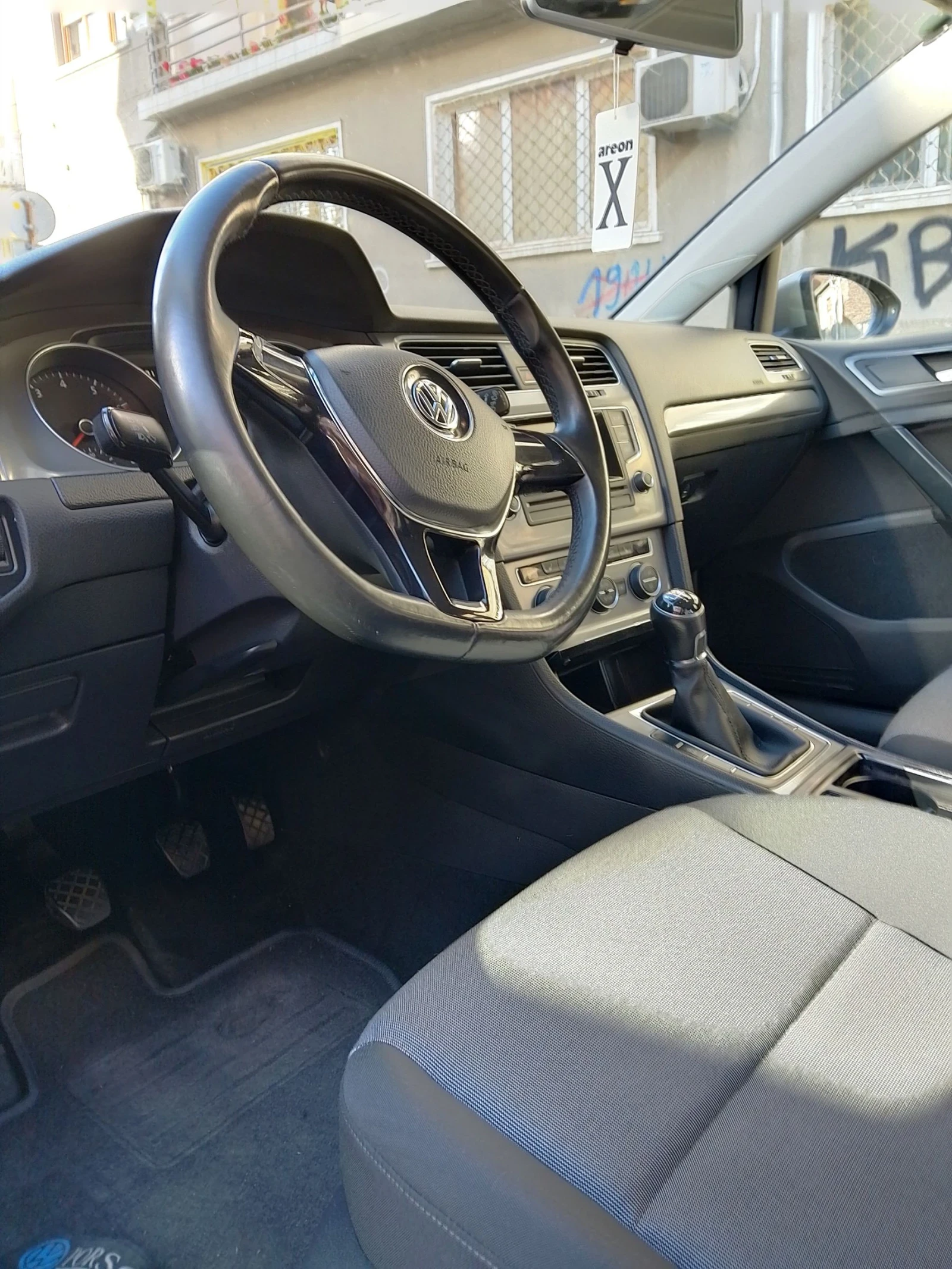 VW Golf 7   1.2 BLUEMOTION - изображение 10