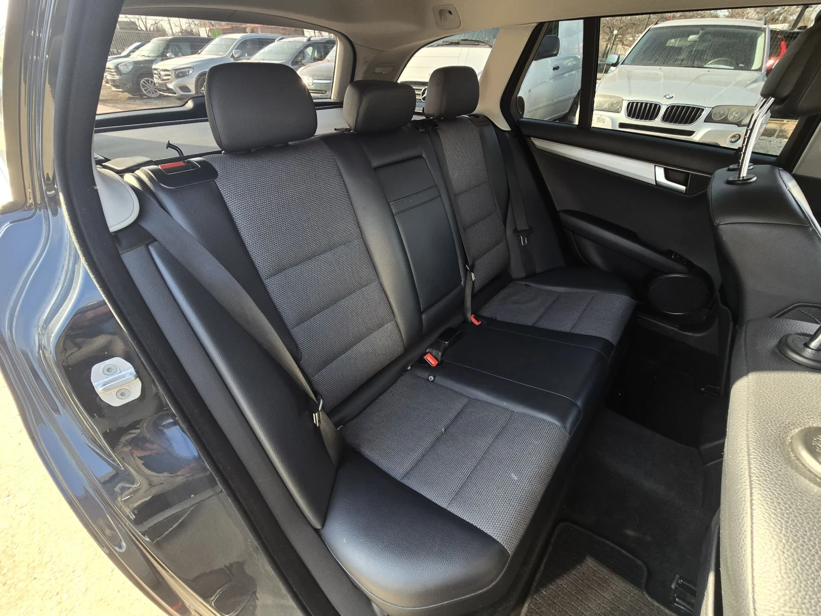 Mercedes-Benz C 220 2.2CDI 170к.с 6 скорости, снимка 14 - Автомобили и джипове - 53710376