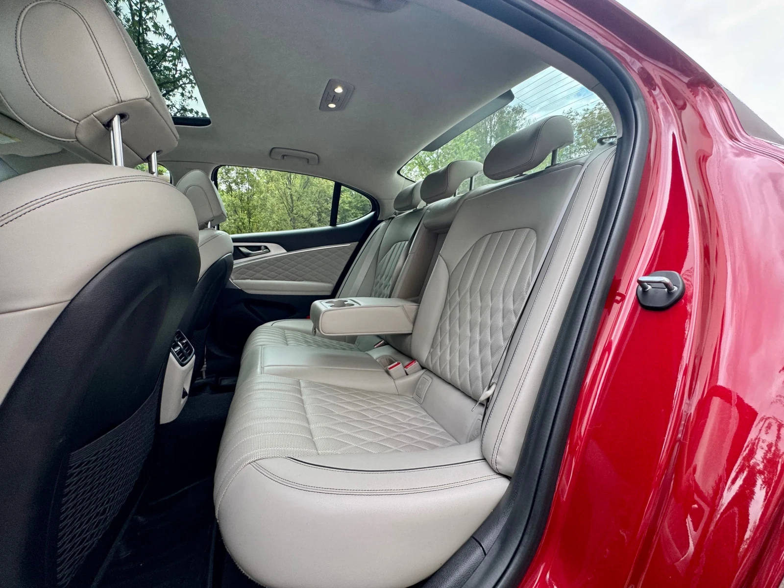 Kia Stinger GENEZIS G70 3.3 biturbo, снимка 14 - Автомобили и джипове - 53761911