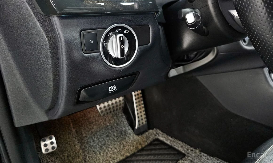 Mercedes-Benz CLS 400 AMG PACK* НАВИ* Кейлес* Park Assist* Обдухване* Па, снимка 12 - Автомобили и джипове - 54059939