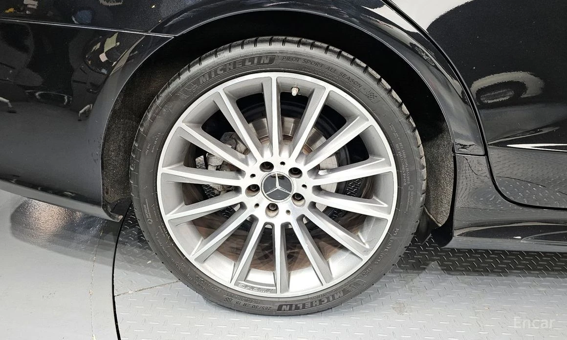 Mercedes-Benz CLS 400 AMG PACK* НАВИ* Кейлес* Park Assist* Обдухване* Па, снимка 5 - Автомобили и джипове - 54059939