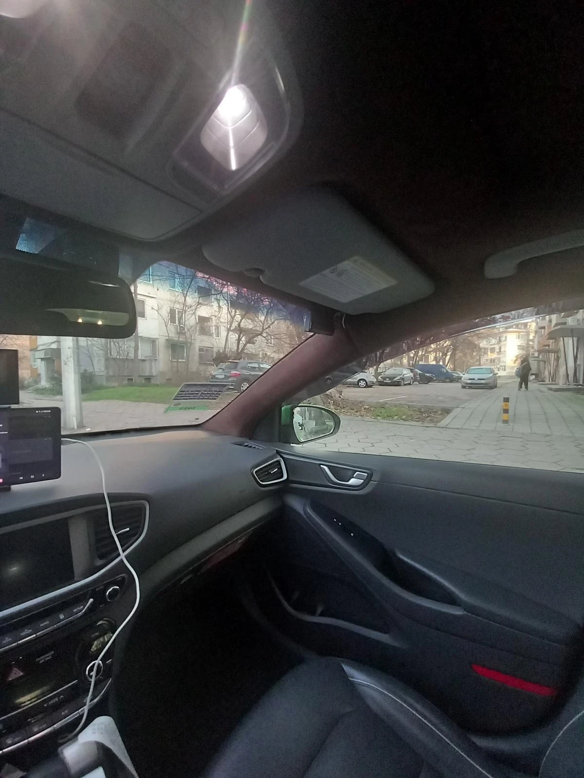 Hyundai Ioniq 1.6 HYBRID, снимка 7 - Автомобили и джипове - 54319982