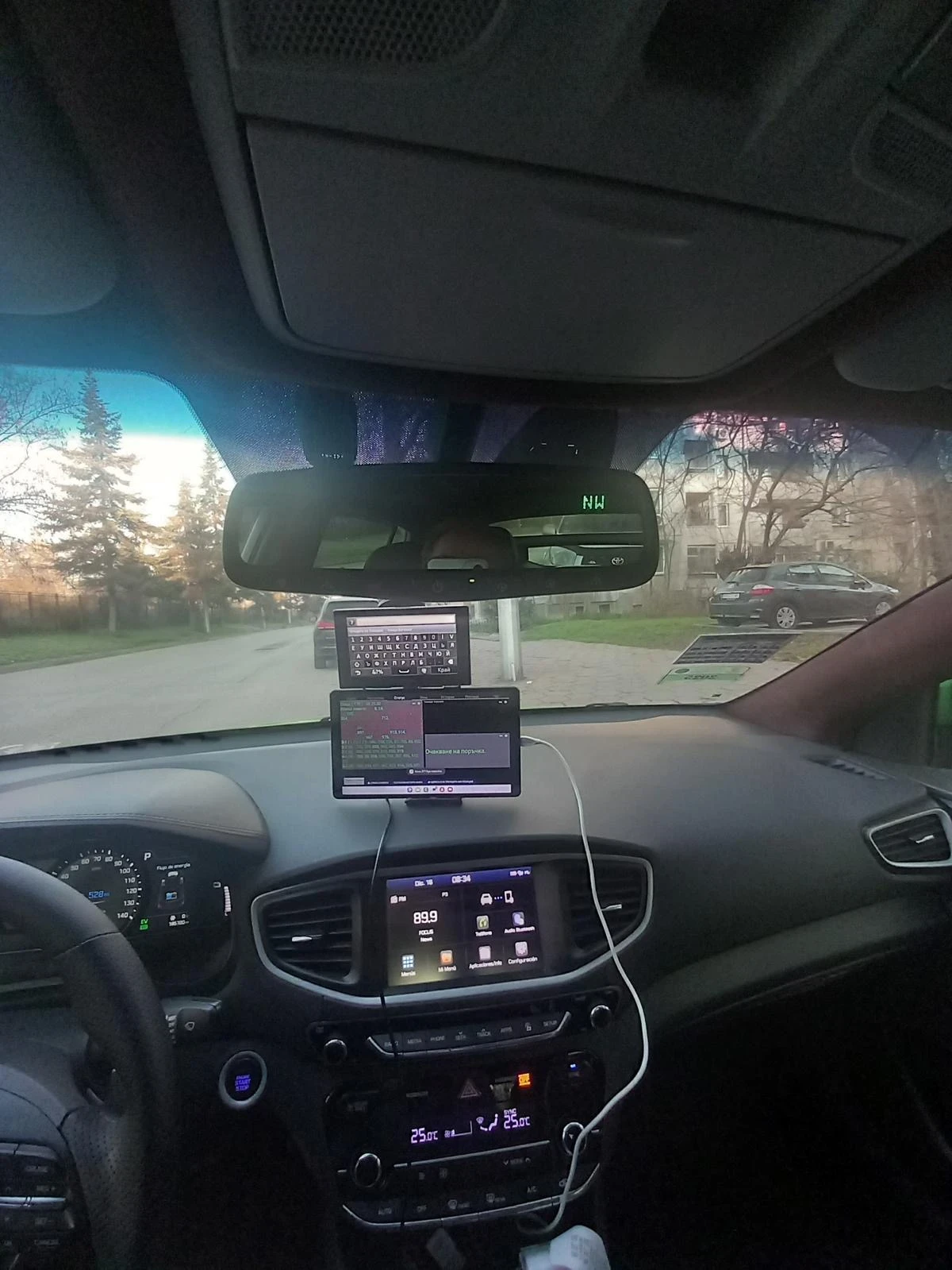 Hyundai Ioniq 1.6 HYBRID, снимка 9 - Автомобили и джипове - 54319982