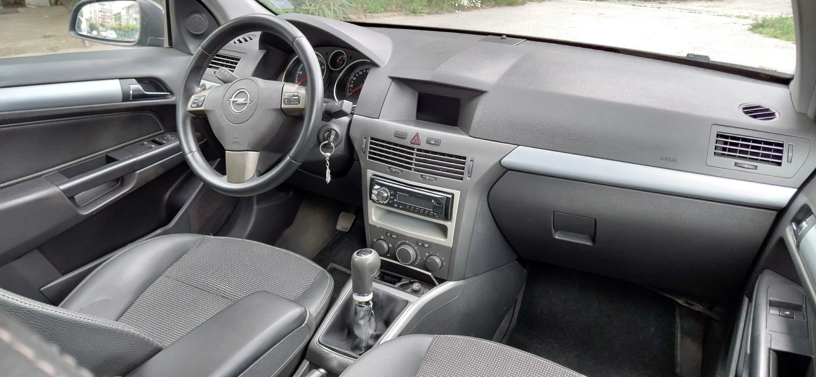Opel Astra 1.7 CDTI ISUZU, снимка 5 - Автомобили и джипове - 54818413
