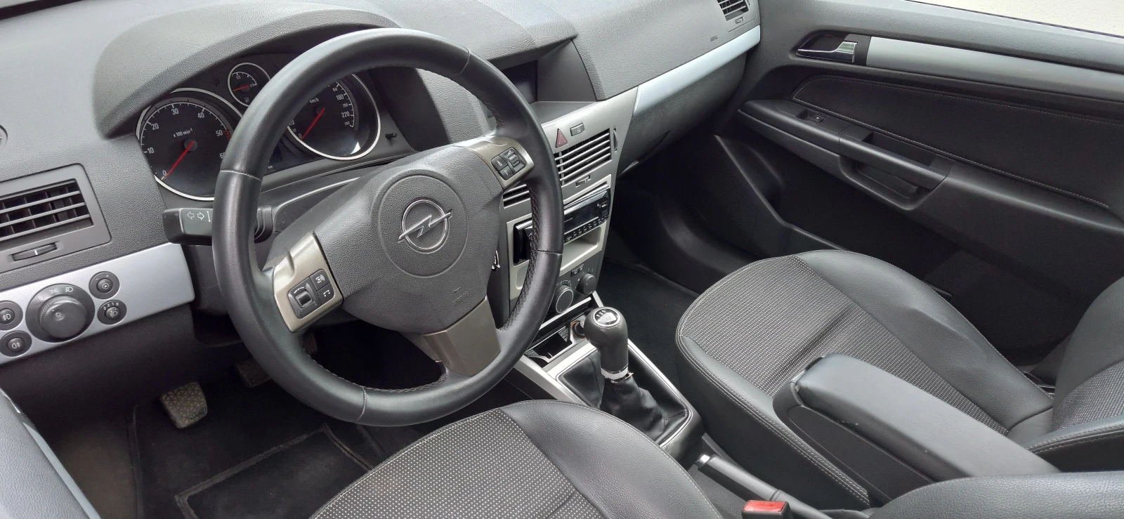 Opel Astra 1.7 CDTI ISUZU, снимка 6 - Автомобили и джипове - 54818413