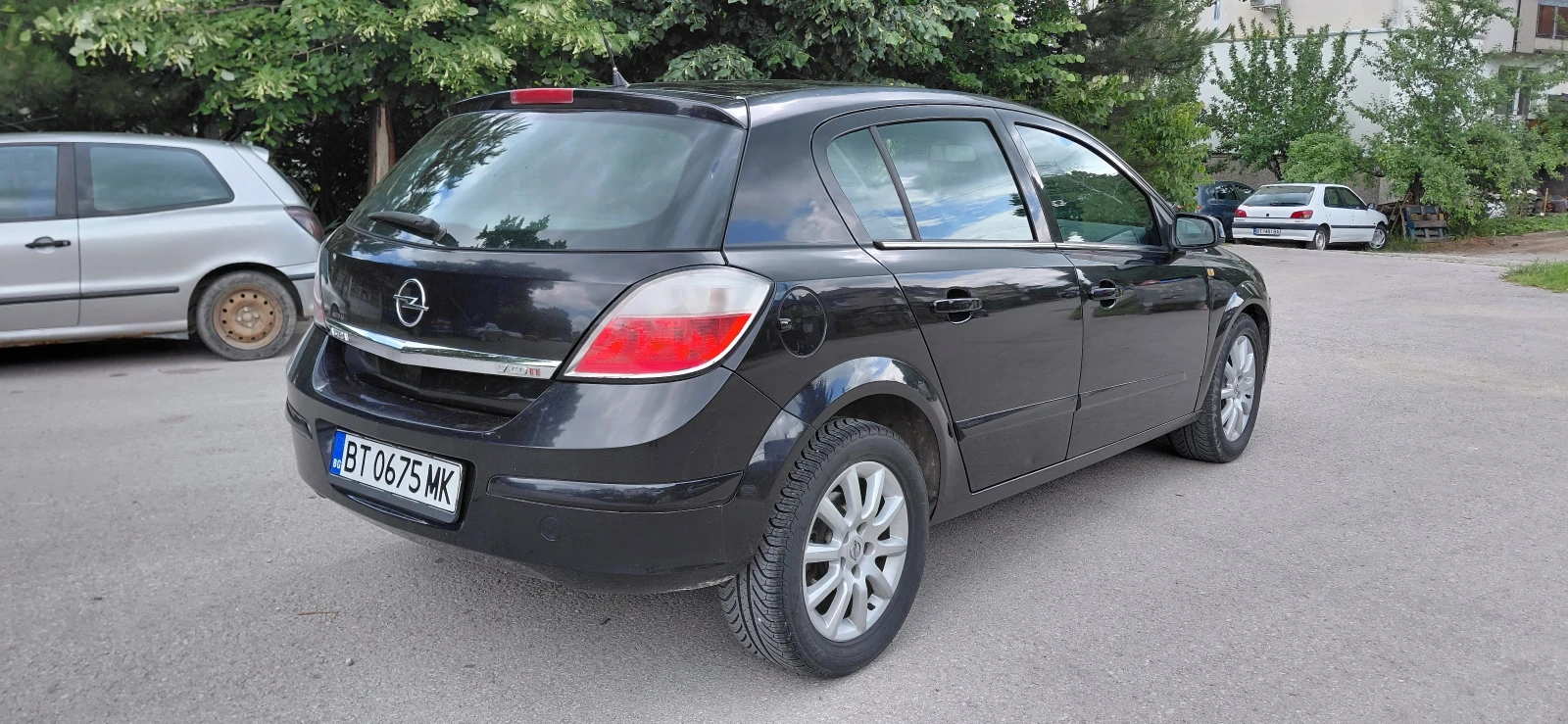 Opel Astra 1.7 CDTI ISUZU, снимка 4 - Автомобили и джипове - 54818413