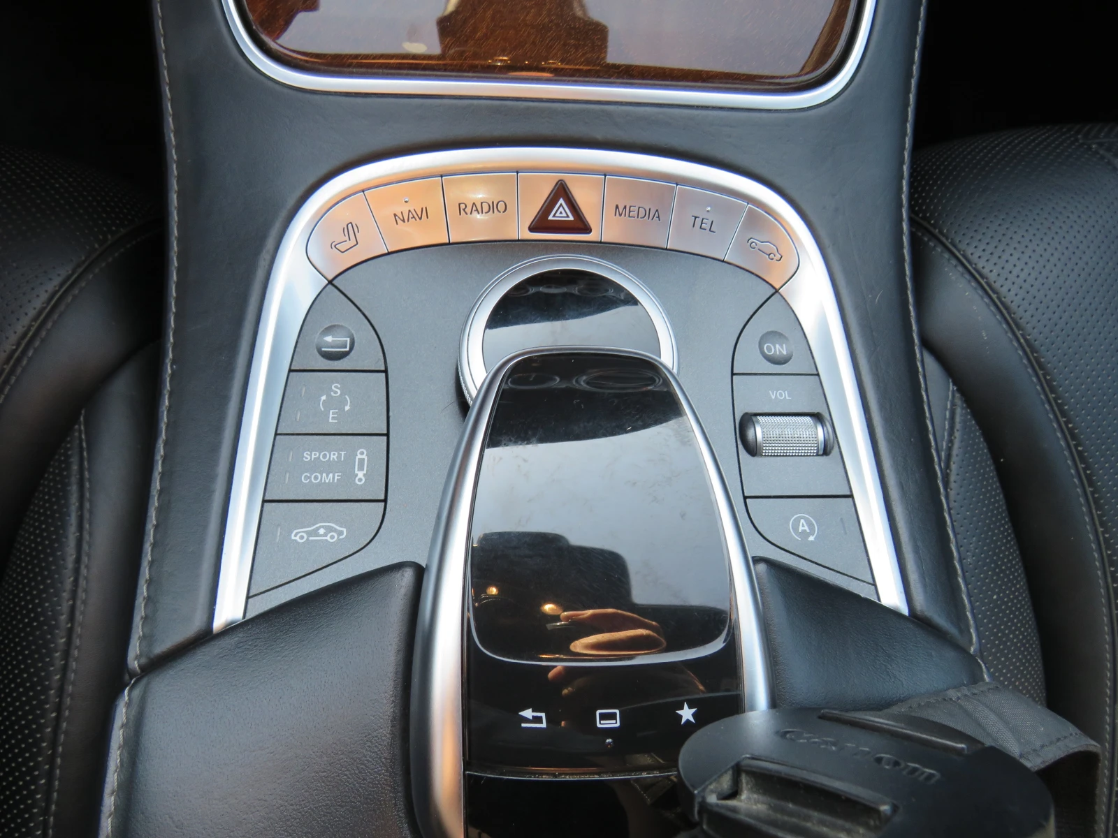 Mercedes-Benz S 500 FULL 6.3 AMG PACK 4X4 TV NIGHT VISION 360 KEYLESS, снимка 17 - Автомобили и джипове - 54835795