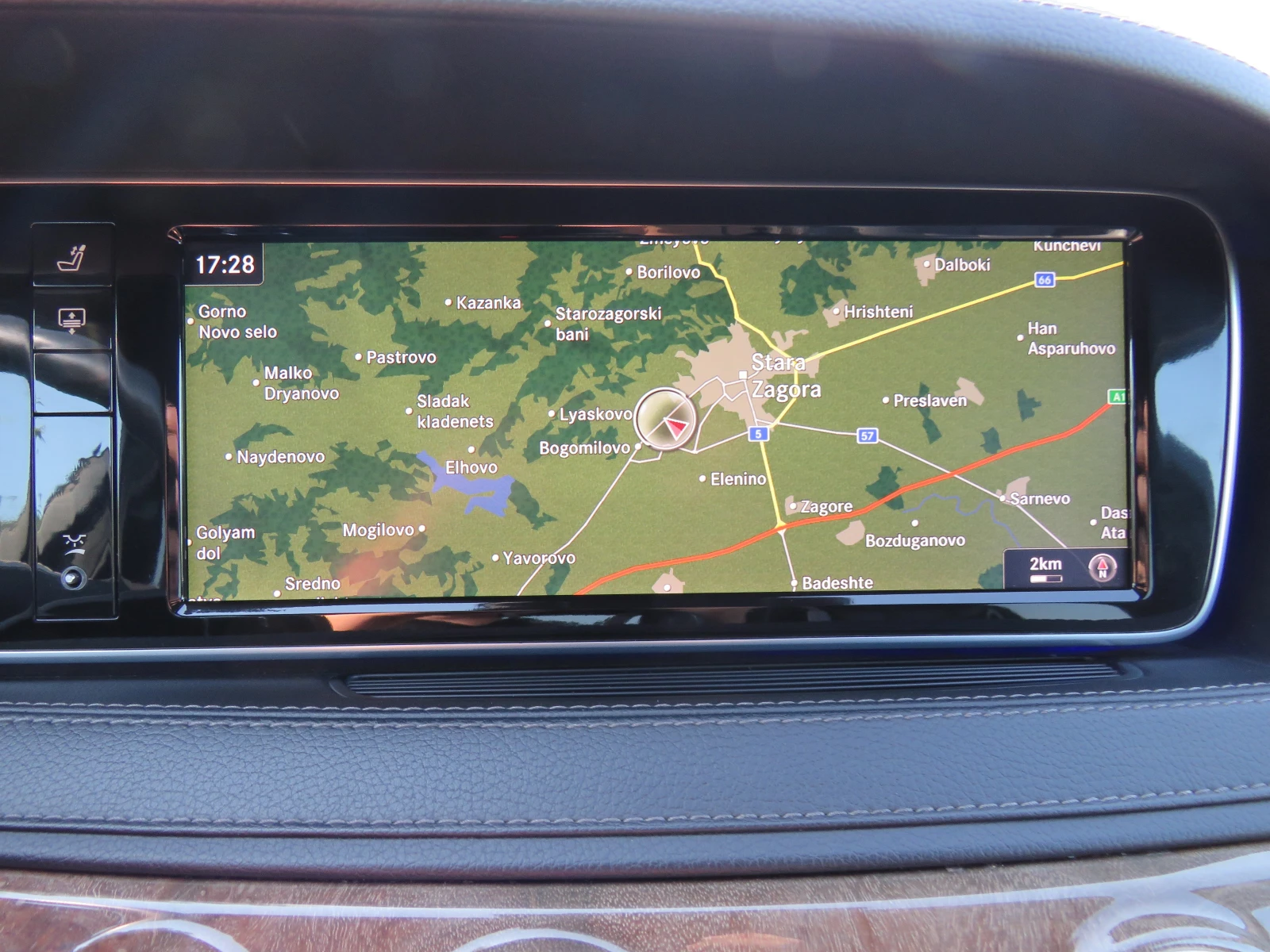 Mercedes-Benz S 500 FULL 6.3 AMG PACK 4X4 TV NIGHT VISION 360 KEYLESS, снимка 16 - Автомобили и джипове - 54835795