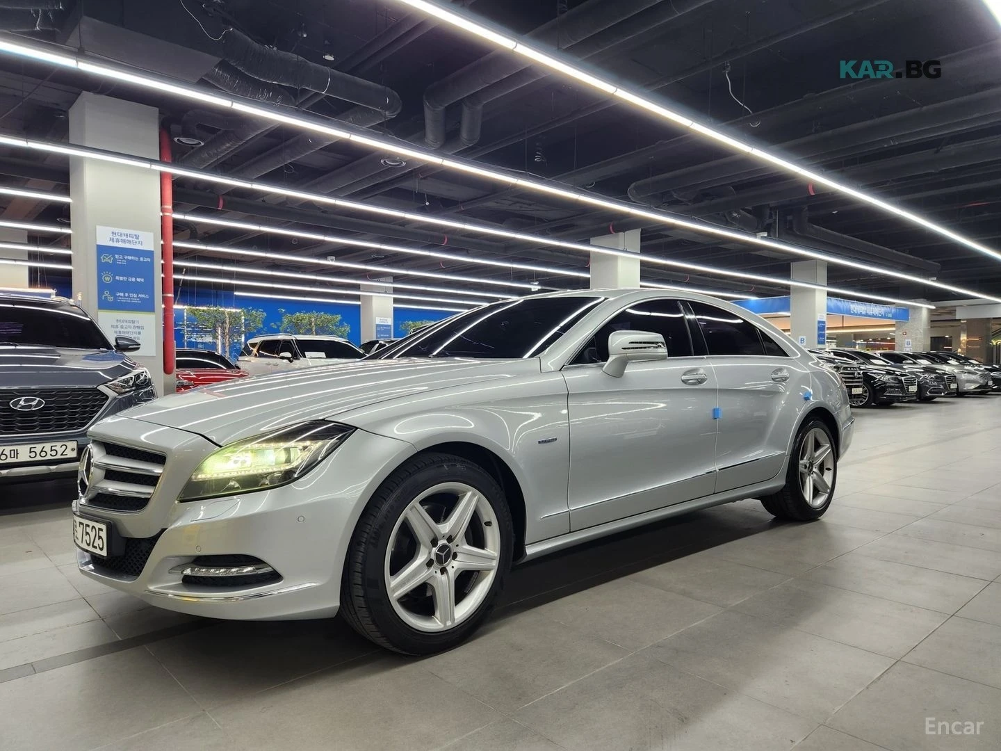 Mercedes-Benz CLS 350 AMG* ПОДГРЕВ* ОБДУХВАНЕ* МАСАЖИ* ПАНОРАМА* НАВИ, снимка 2 - Автомобили и джипове - 55028443