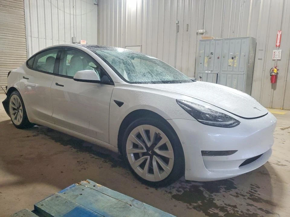Tesla Model 3, снимка 4 - Автомобили и джипове - 55046072