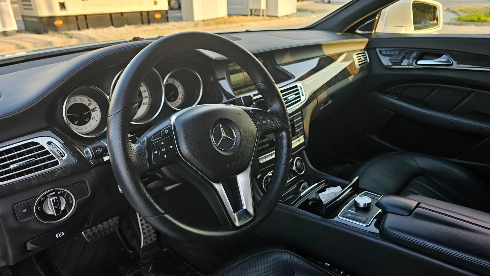 Mercedes-Benz CLS 500 Shooting Brake | V8 BI-TURBO, снимка 11 - Автомобили и джипове - 55613632