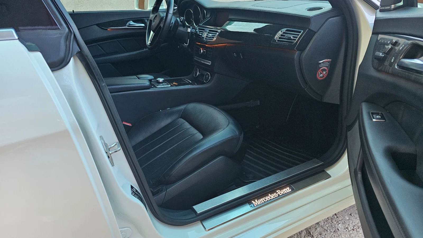 Mercedes-Benz CLS 500 Shooting Brake | V8 BI-TURBO, снимка 16 - Автомобили и джипове - 55613632