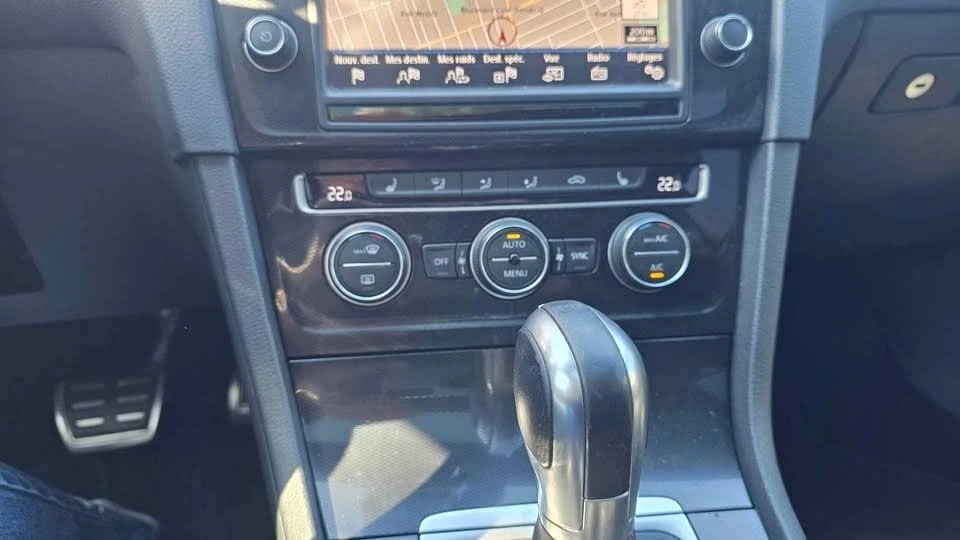 VW Golf GTI * Performance * АвтоКредит * (ЦЕНА ДО БГ), снимка 16 - Автомобили и джипове - 56231669