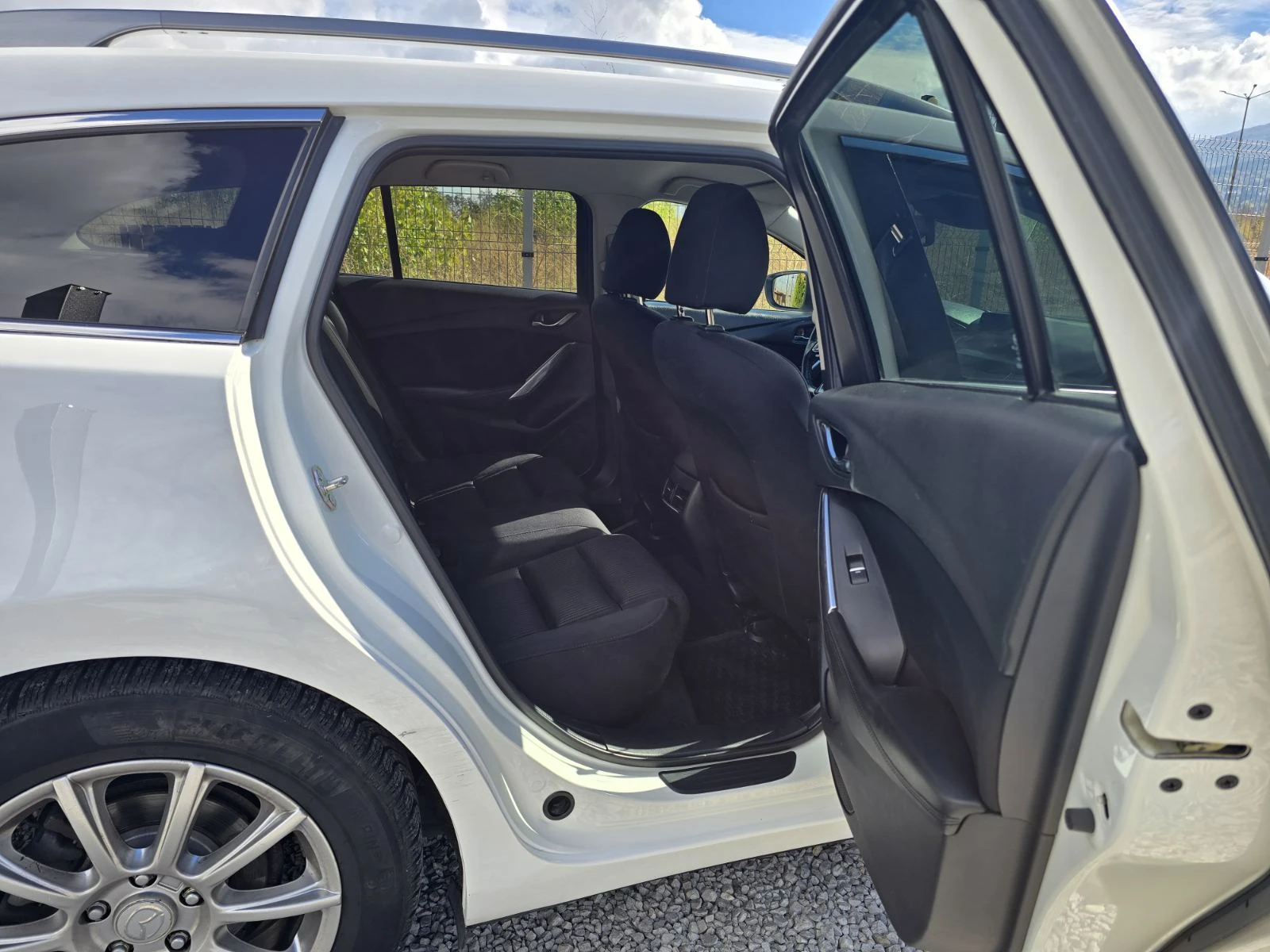 Mazda 6 2.2 Skyaktiv D КЛИМАТРОНИК, снимка 8 - Автомобили и джипове - 56542940