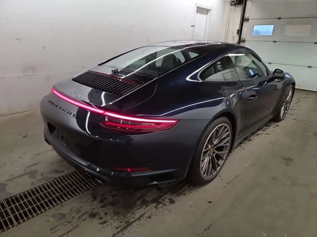 Porsche 911, снимка 3 - Автомобили и джипове - 56732004