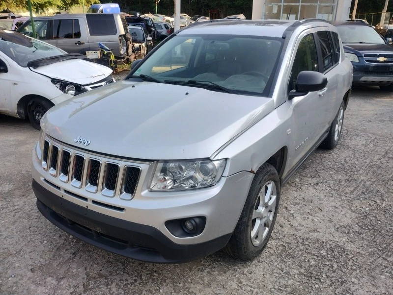 Jeep Compass, снимка 4 - Автомобили и джипове - 41536281