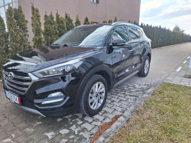 Hyundai Tucson 1.7дизел АВТОМАТ, снимка 2 - Автомобили и джипове - 48792363