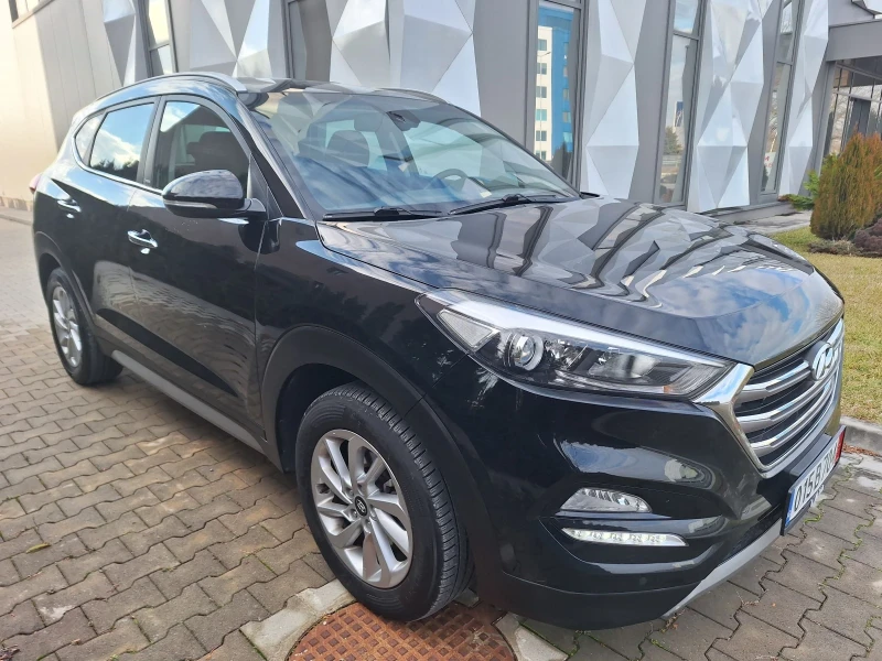 Hyundai Tucson 1.7дизел АВТОМАТ, снимка 9 - Автомобили и джипове - 48792363