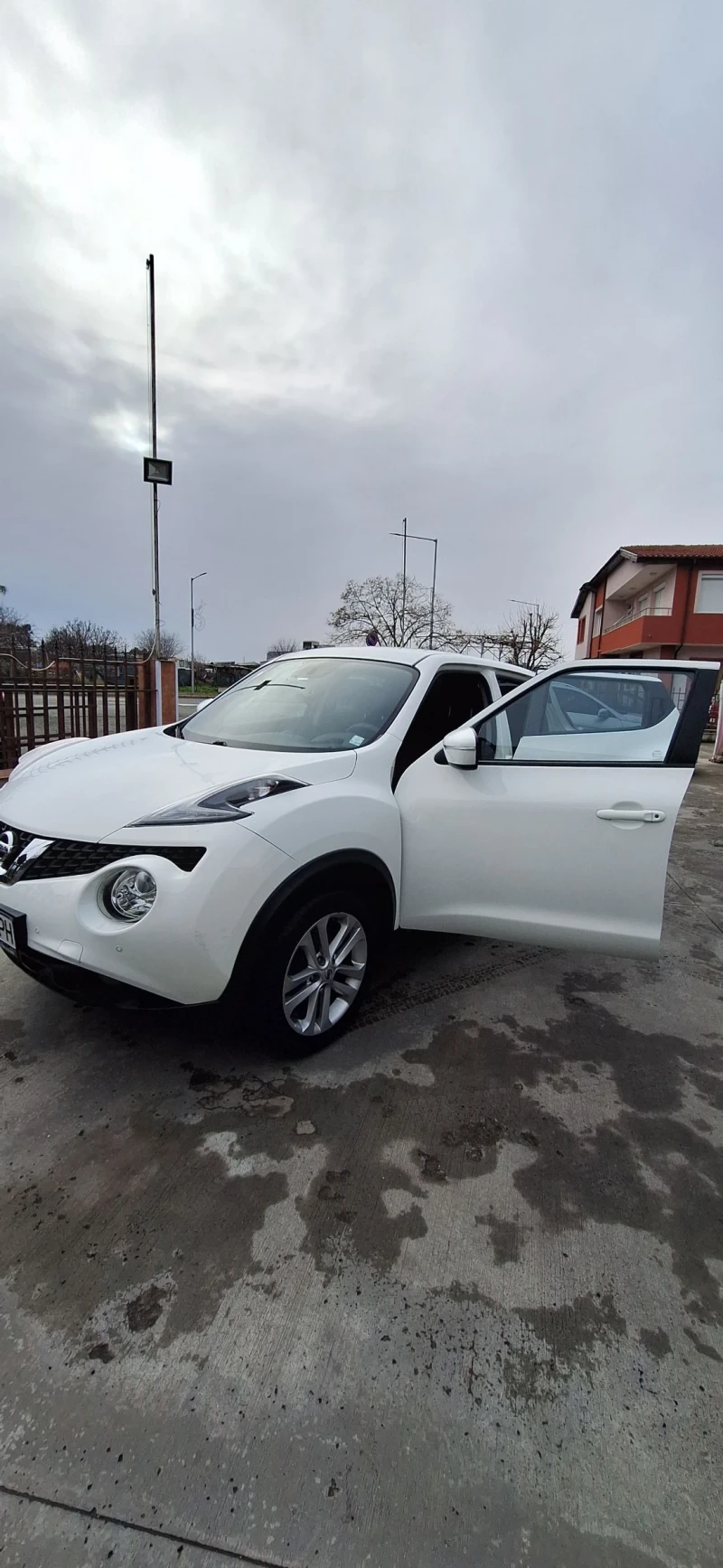 Nissan Juke, снимка 4 - Автомобили и джипове - 48985298