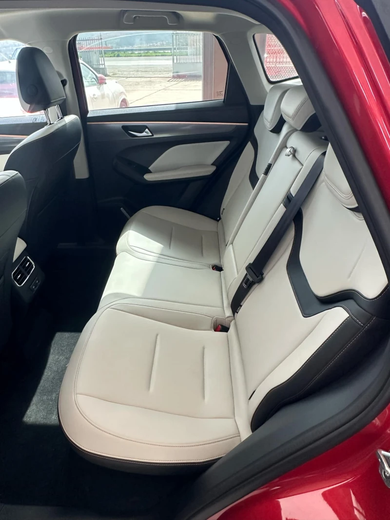 Haval Jolion HEV Supreme HUD&Panorama, снимка 10 - Автомобили и джипове - 49929040