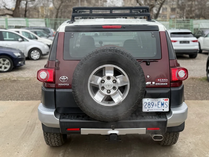 Toyota Fj cruiser 4х4* ЛЕБЕДКА* АВТОМАТ* УНИКАЛНА, снимка 6 - Автомобили и джипове - 53203601