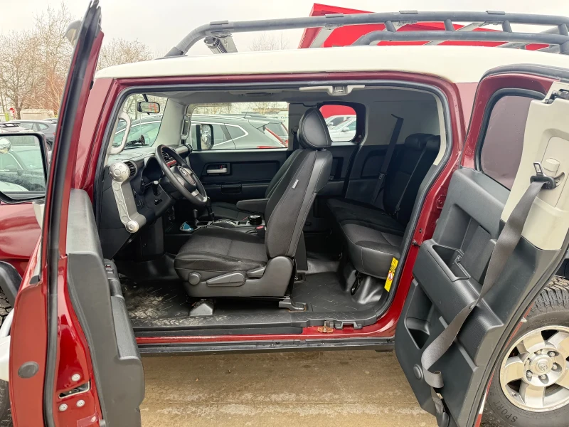 Toyota Fj cruiser 4х4* ЛЕБЕДКА* АВТОМАТ* УНИКАЛНА, снимка 7 - Автомобили и джипове - 53203601