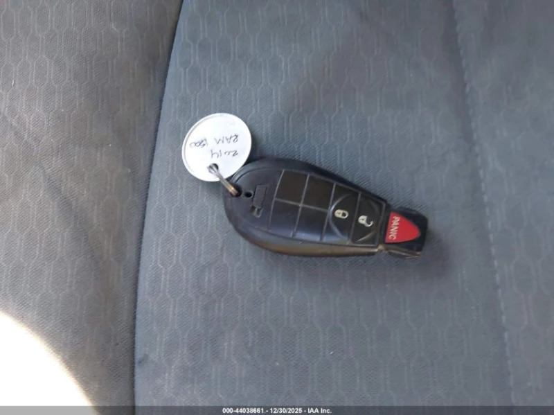 Dodge RAM 1500 5.7l Express, снимка 11 - Автомобили и джипове - 53263140