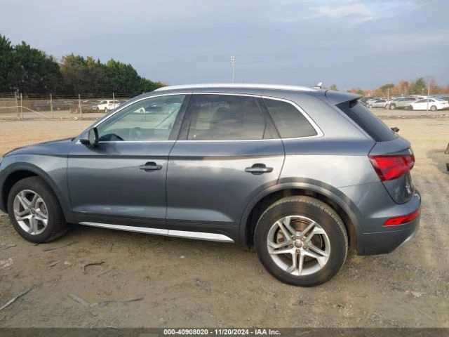 Audi Q5 2.0T PREMIUM/2.0T TECH PREMIUM, снимка 5 - Автомобили и джипове - 48130379