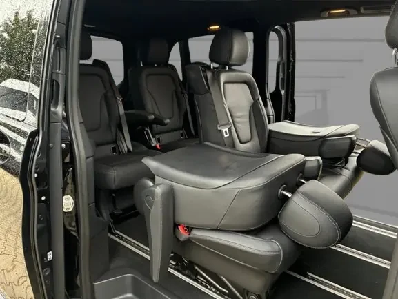 Mercedes-Benz EQV 300 Long = Avantgarde = Airmatic  | Mobile.bg   8