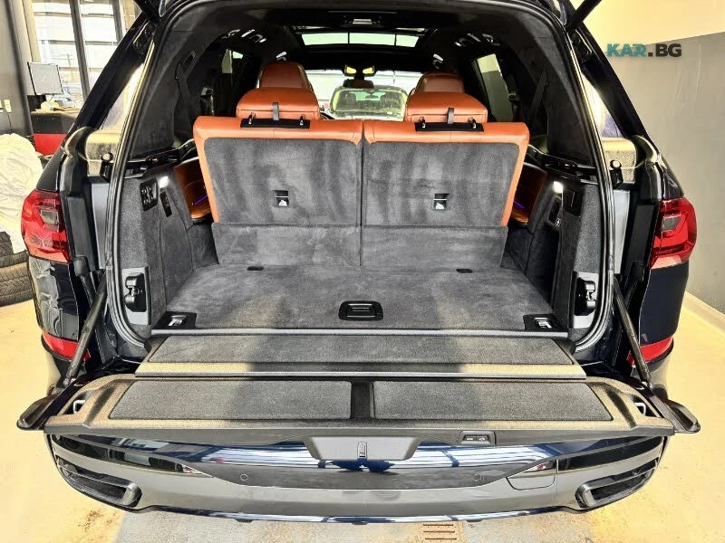 BMW X7 XDRIVE* 50i* LASER* DISTRONIC* МПАКЕТ* ОБДУХВАНЕ* , снимка 17 - Автомобили и джипове - 54568218