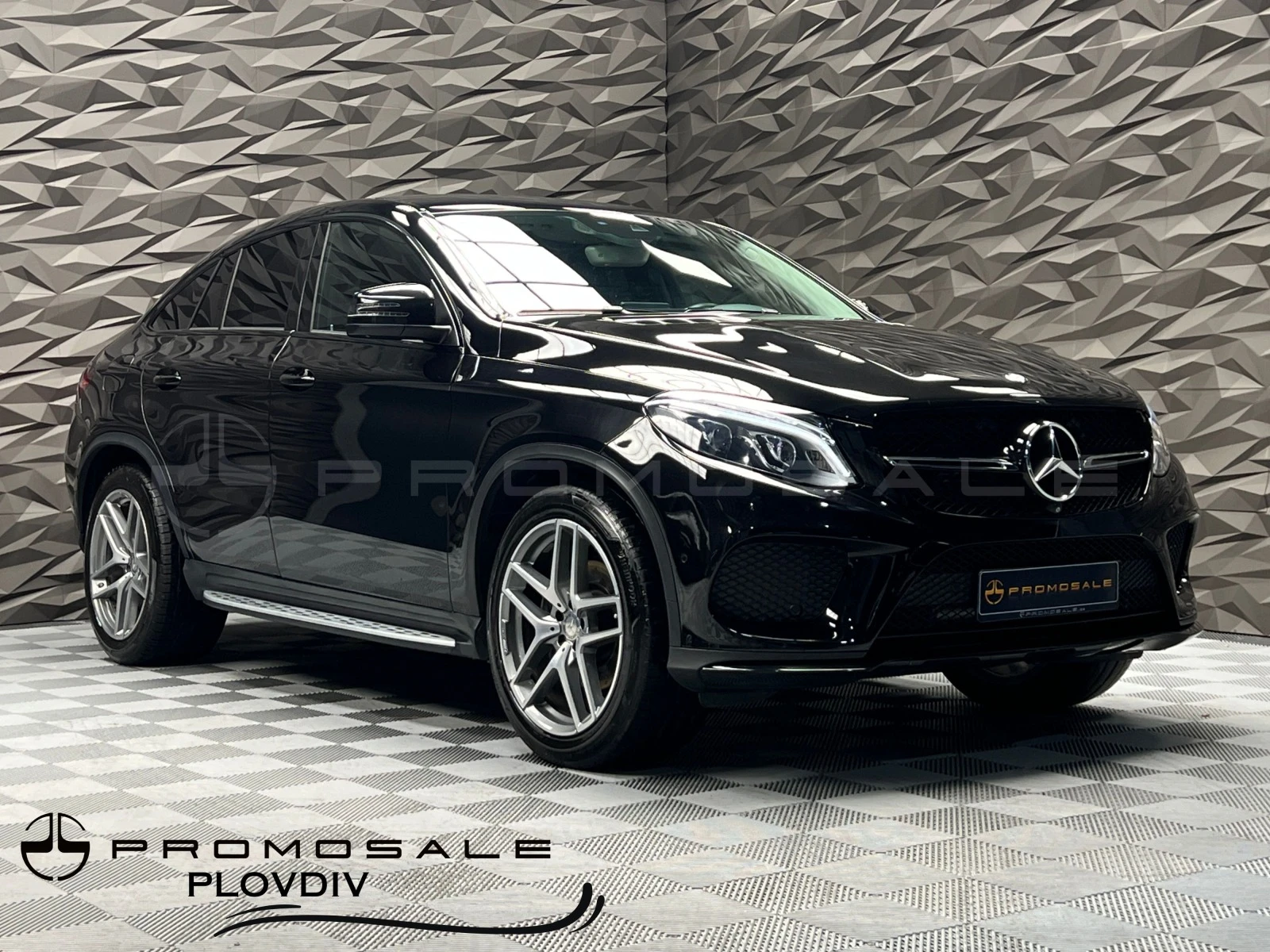 Mercedes-Benz GLE 350 d 4Matic AMG Camera* 360*  - [1] 