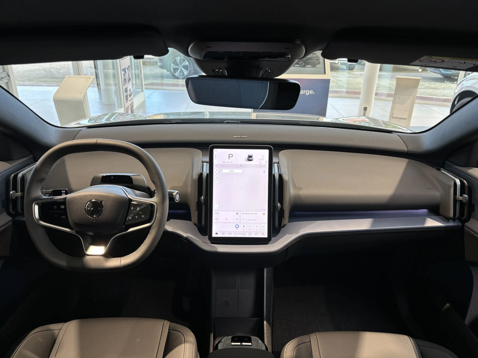 Volvo EX30 CAMERA HARMAN KARDON  - изображение 9