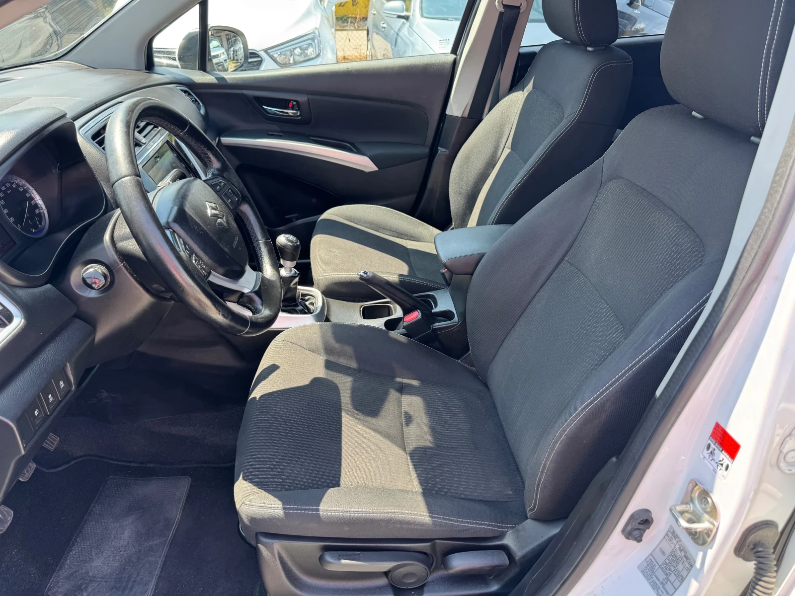 Suzuki SX4 S-Cross LED* КАМЕРА* NAVI* ПОДГРЕВ* KEYLESS* 1.6DDs 120hp - изображение 6