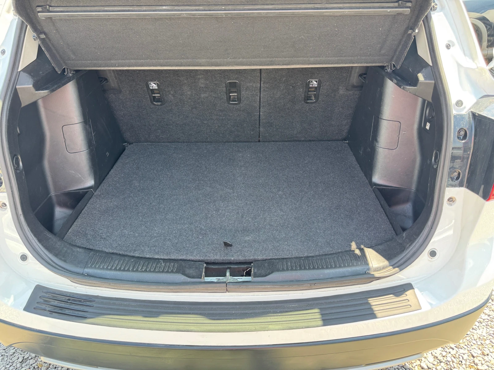 Suzuki SX4 S-Cross LED* КАМЕРА* NAVI* ПОДГРЕВ* KEYLESS* 1.6DDs 120hp | Mobile.bg — изображение 11