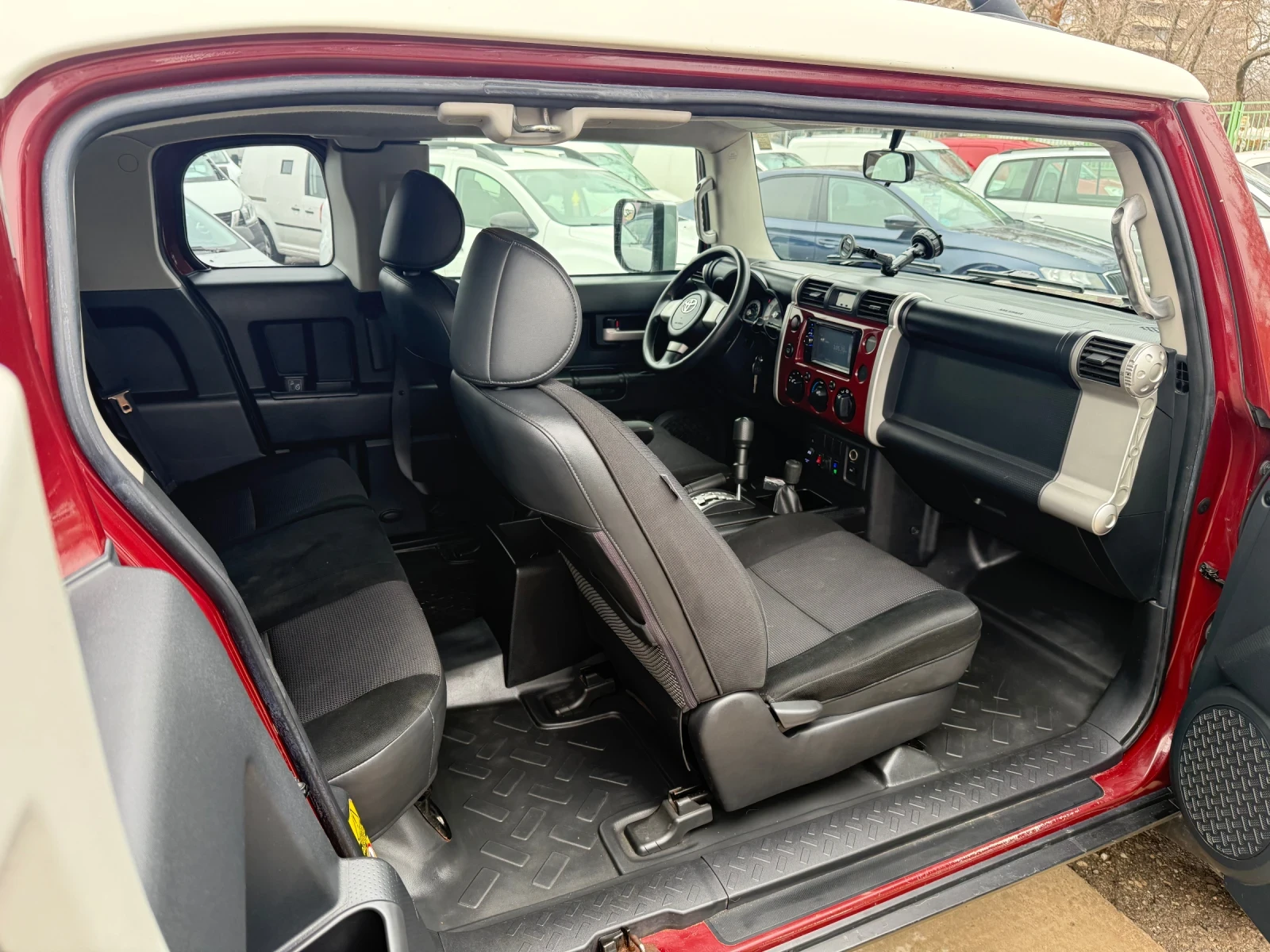 Toyota Fj cruiser 4�4* �������* �������* �������� | Mobile.bg � ����������� 14