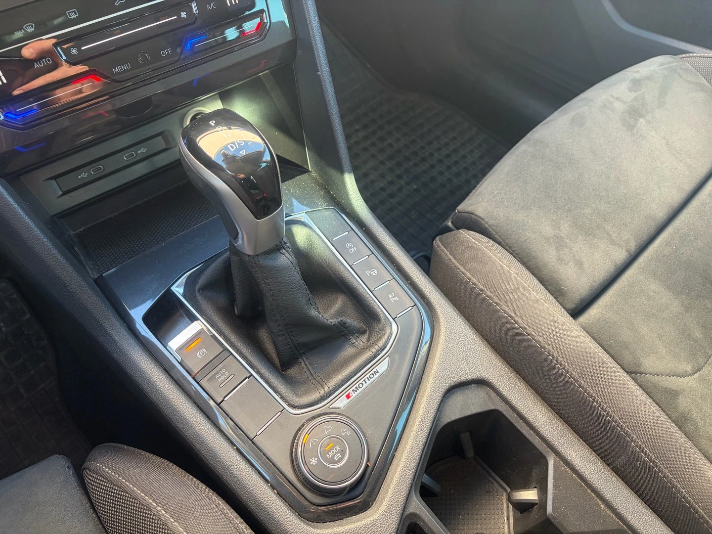 VW Tiguan Life 2.0 TDI SCR 4MOTION DSG | Mobile.bg � ����������� 11