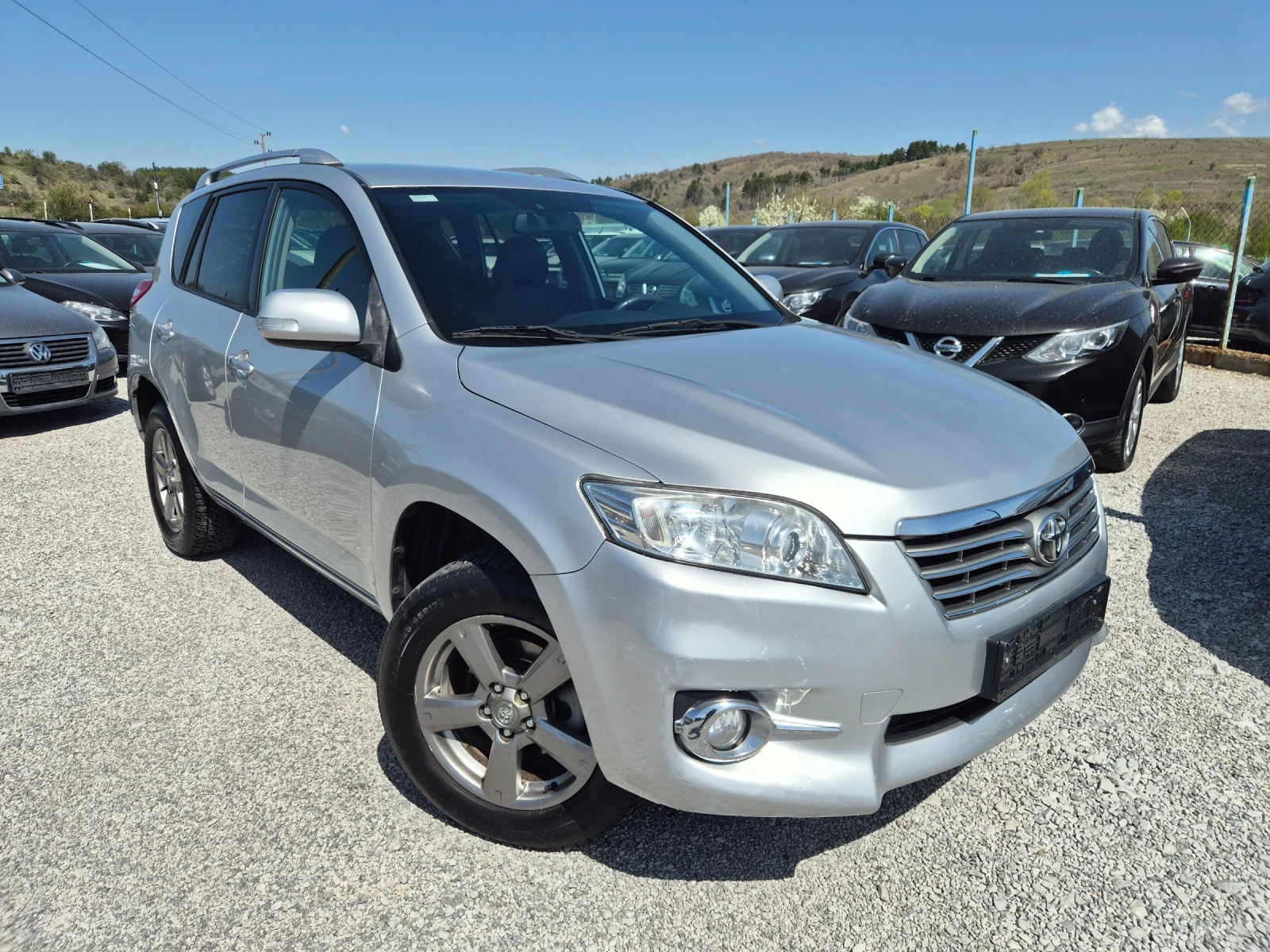 Toyota Rav4 2.2 D4D, снимка 2 - Автомобили и джипове - 54231036
