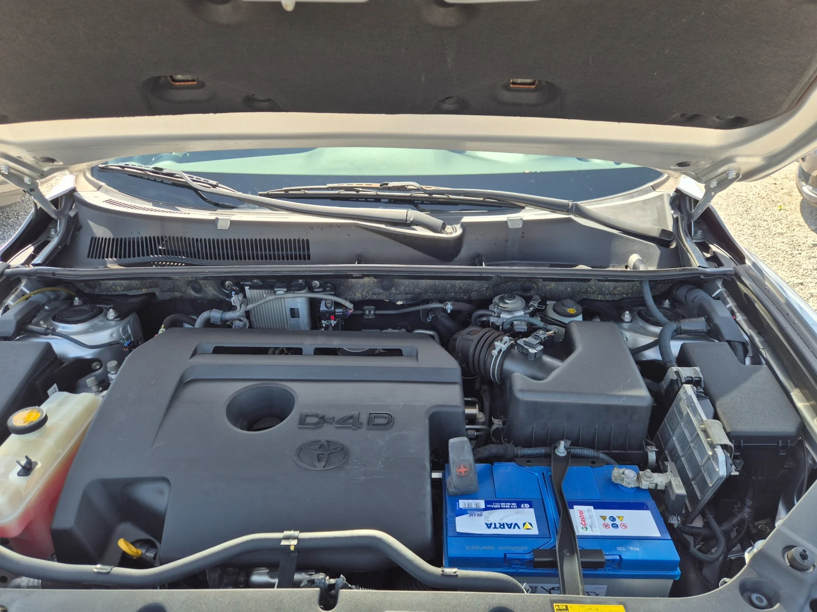 Toyota Rav4 2.2 D4D, снимка 12 - Автомобили и джипове - 54231036