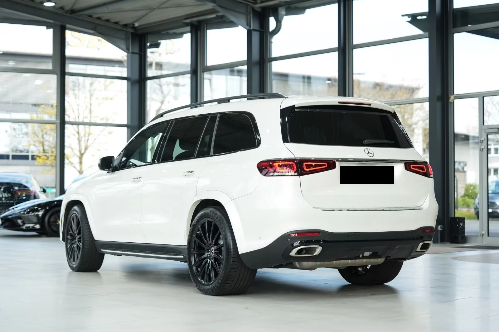 Mercedes-Benz GLS580 AMG 4M Night Massage, снимка 4 - Автомобили и джипове - 54299443