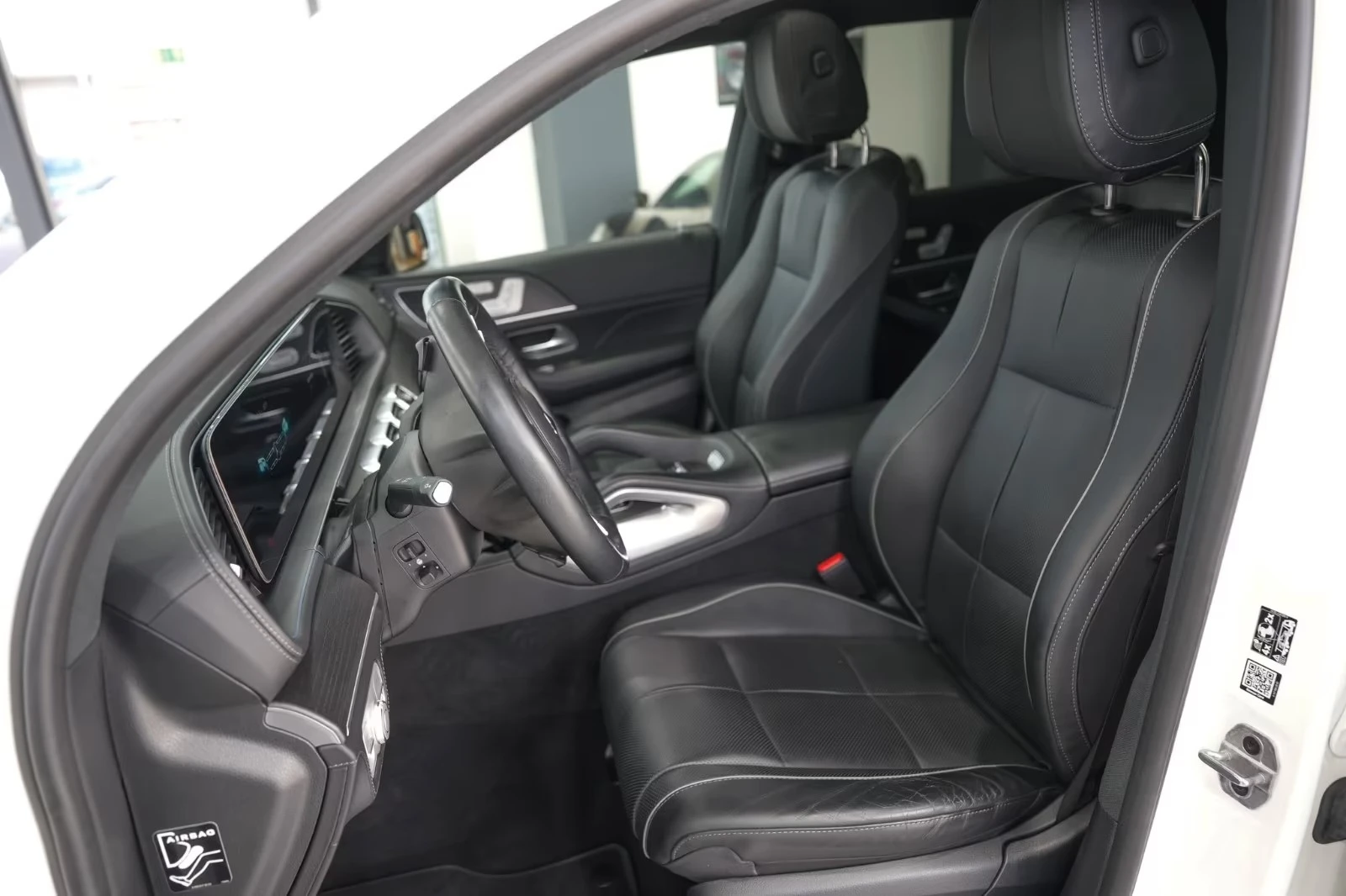 Mercedes-Benz GLS580 AMG 4M Night Massage, снимка 5 - Автомобили и джипове - 54299443