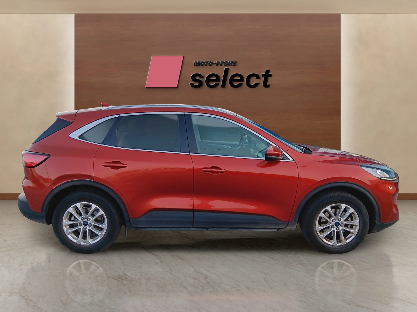 Ford Kuga 1.5 EcoBoost, снимка 4 - Автомобили и джипове - 54537863