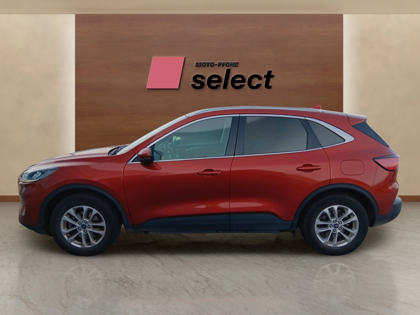 Ford Kuga 1.5 EcoBoost, снимка 8 - Автомобили и джипове - 54537863